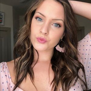 Meet your Posher, Mikayla